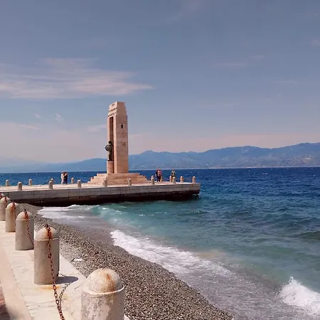 Alojamento de Acomodação e Pequeno-almoço Il Mare Dentro 3*